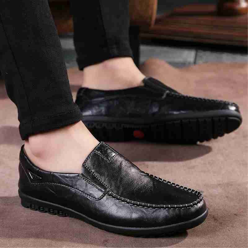 Lightweight Leather Moccasin Men Flat Casual Loafers Shoes - Stirmas