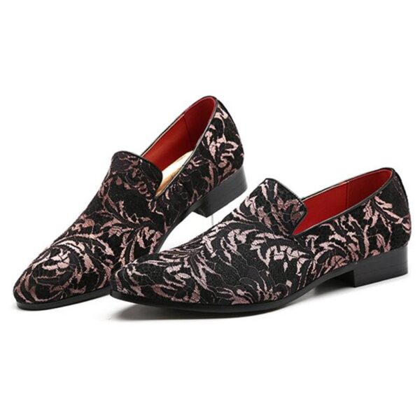 Quality Personality Men Party Loafers Embroidery Floral Pattern Male Footwear Comfortable Casual Men’s Flats Shoes Big Size 38-48  Stirmas